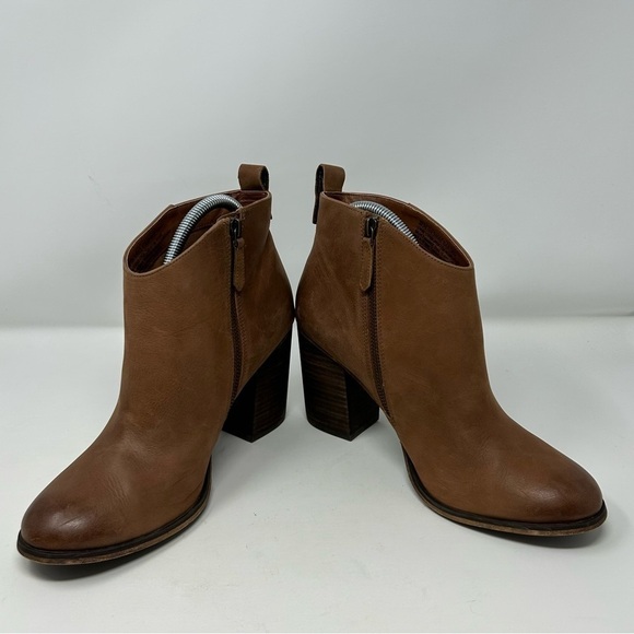 Nordstrom BP Tan Light Brown Leather Stacked Heel Ankle Boots Size 10 Comfort - Picture 12 of 14